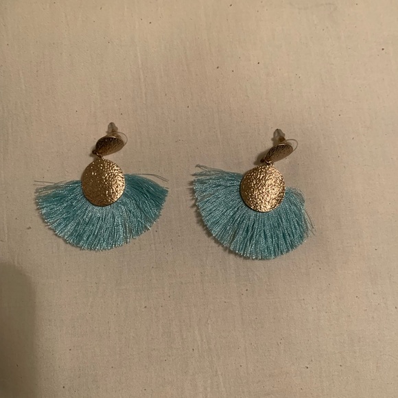Plunder Earrings - Picture 4 of 7